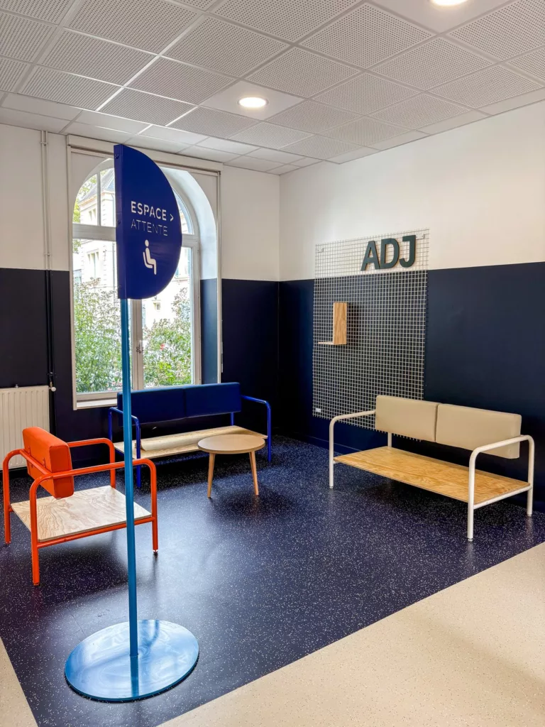 Assises sur mesure de l'espace d'accueil, projet avec l'agence Obier